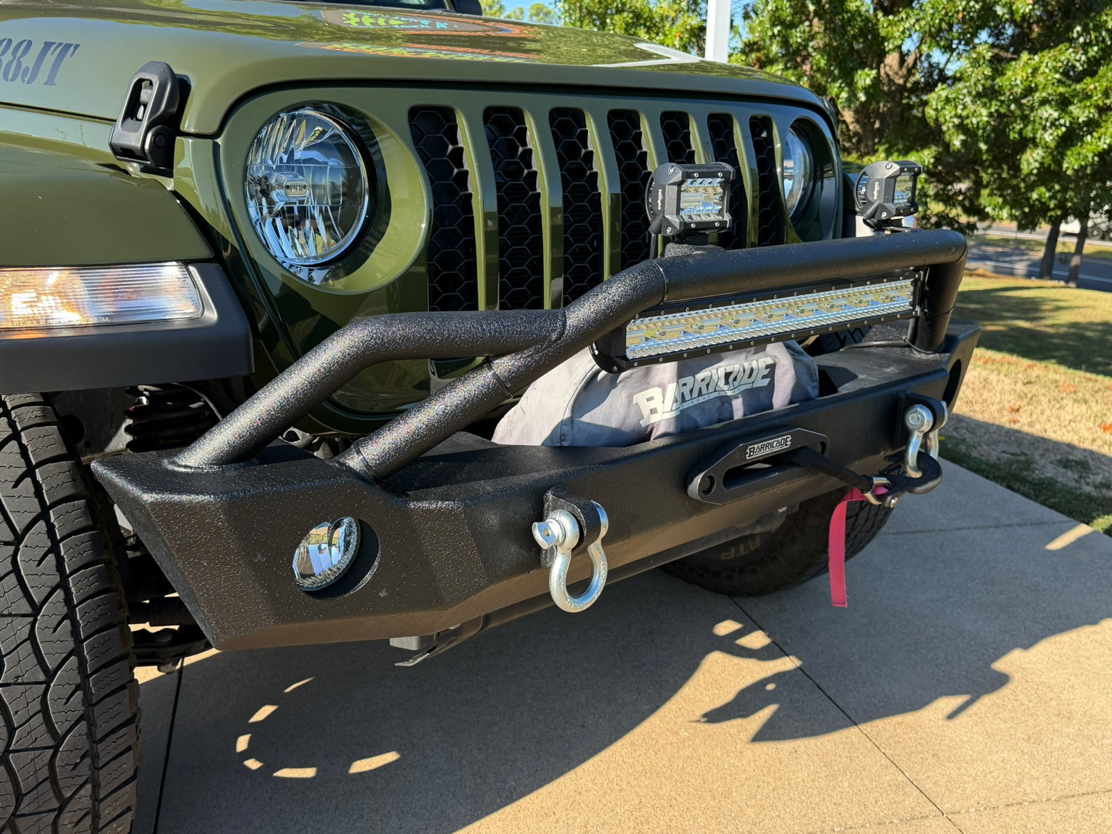 Used 2023 Jeep Gladiator Sport AWD/4WD image 10