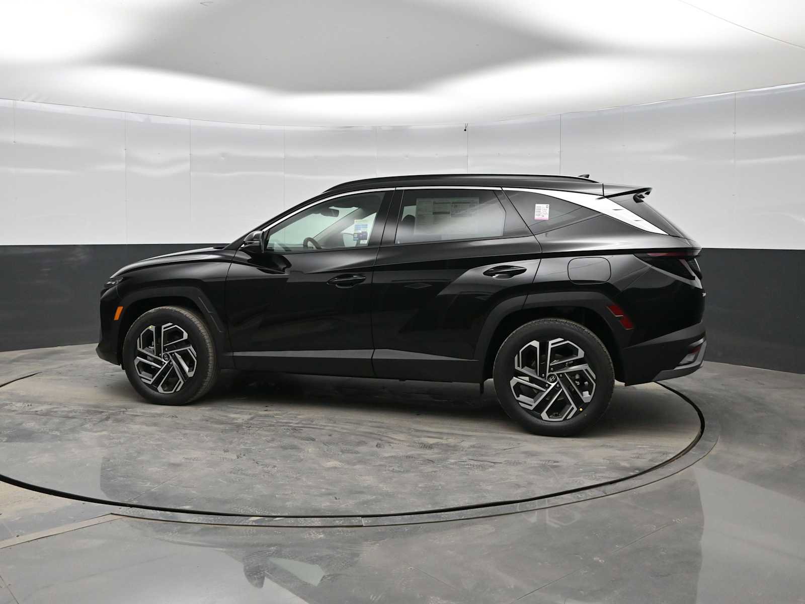 New 2026 Hyundai Tucson Limited AWD/4WD image 5
