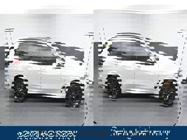 Used 2019 BMW X5 xDrive50i w/ M Sport Package image 26