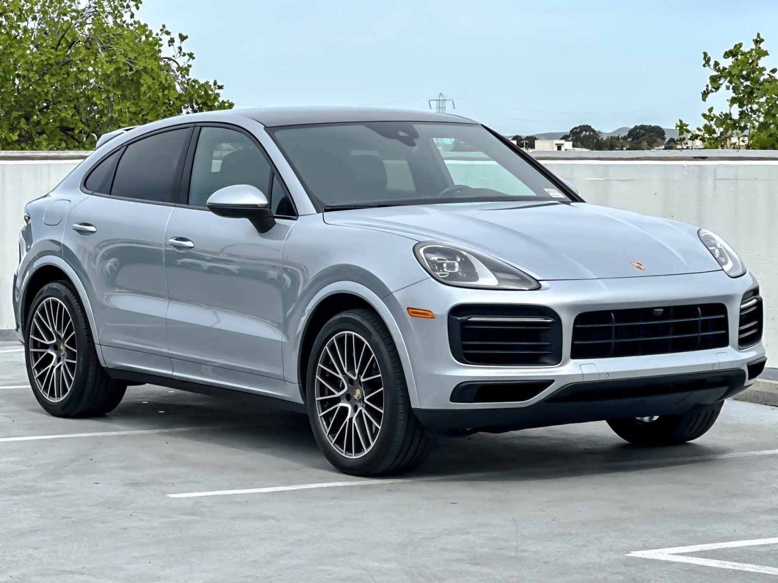 Certified 2023 Porsche Cayenne Coupe image 10
