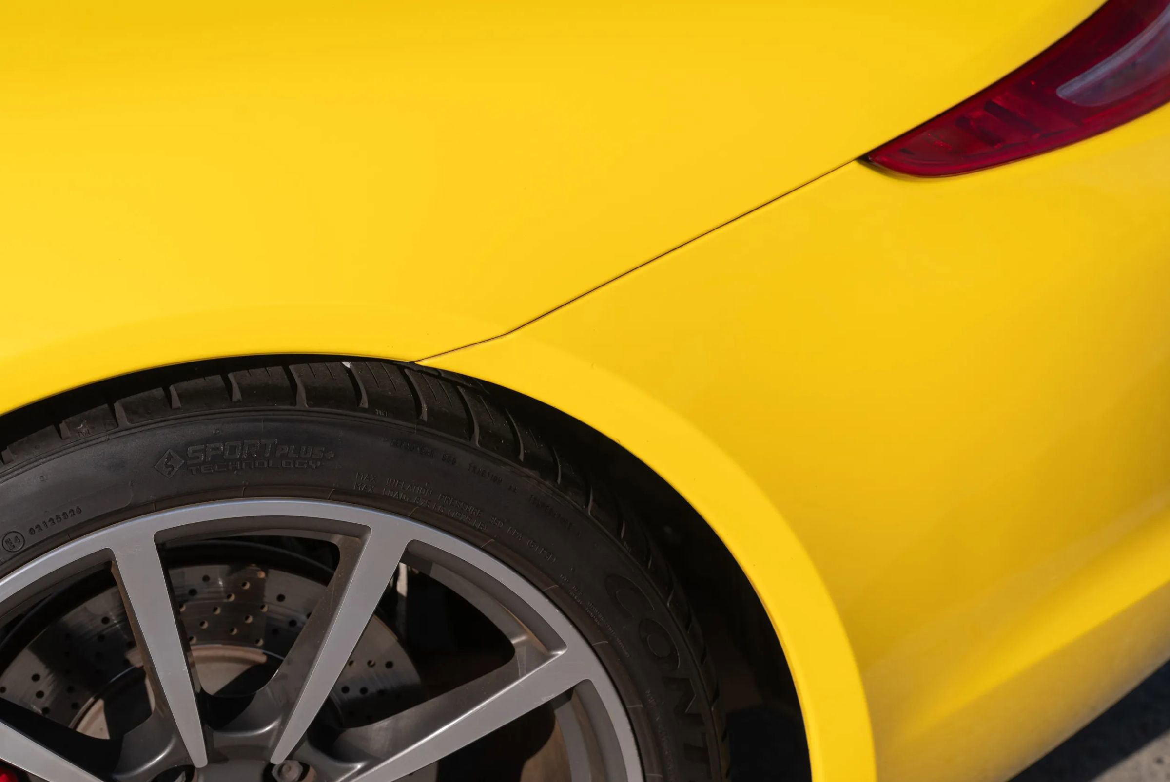 Used 2014 Porsche 911 Carrera 4S image 43