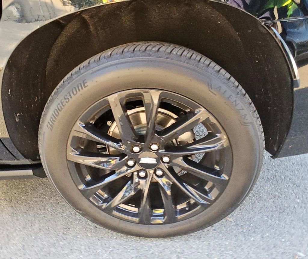 Used 2023 Cadillac Escalade Sport Platinum w/ LPO, ONYX Package image 2