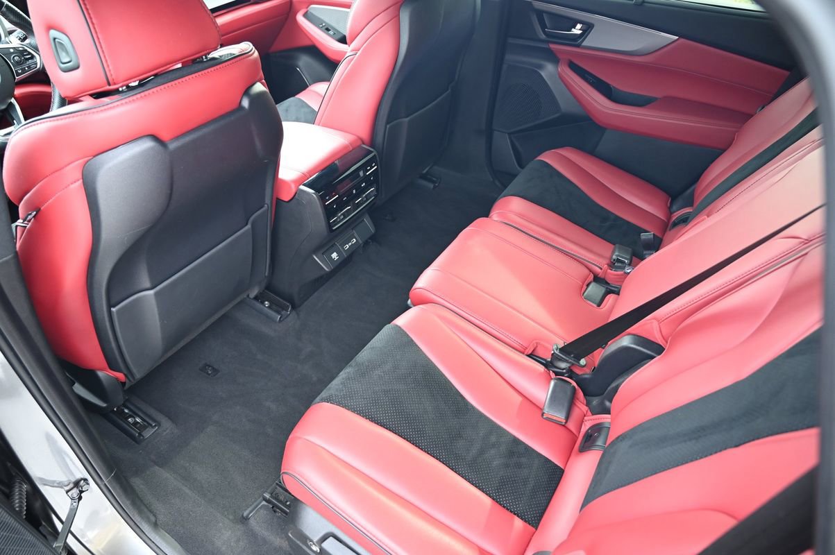 Used 2023 Acura MDX A-Spec image 41