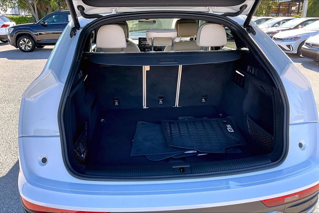 Used 2023 Audi Q5 2.0T Prestige w/ Prestige Package image 15