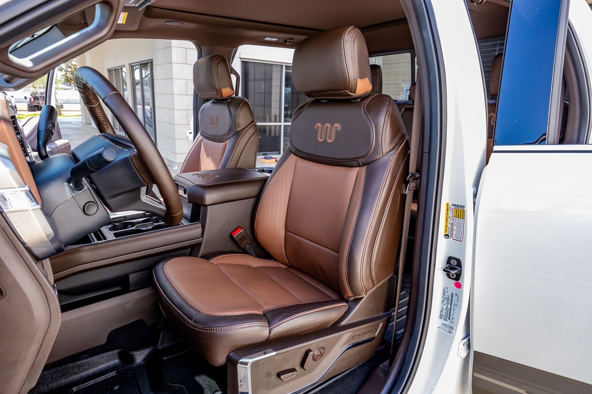 Used 2026 Ford F250 King Ranch w/ Tremor Off-Road Package image 29