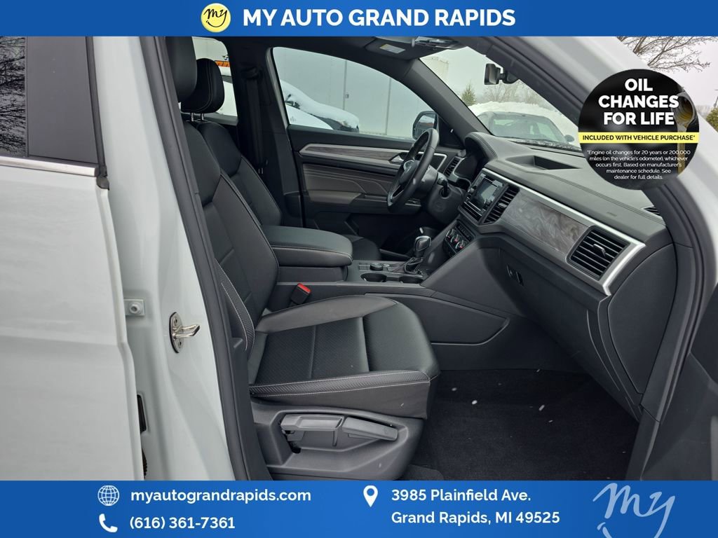 Used 2023 Volkswagen Atlas Cross Sport SE image 22