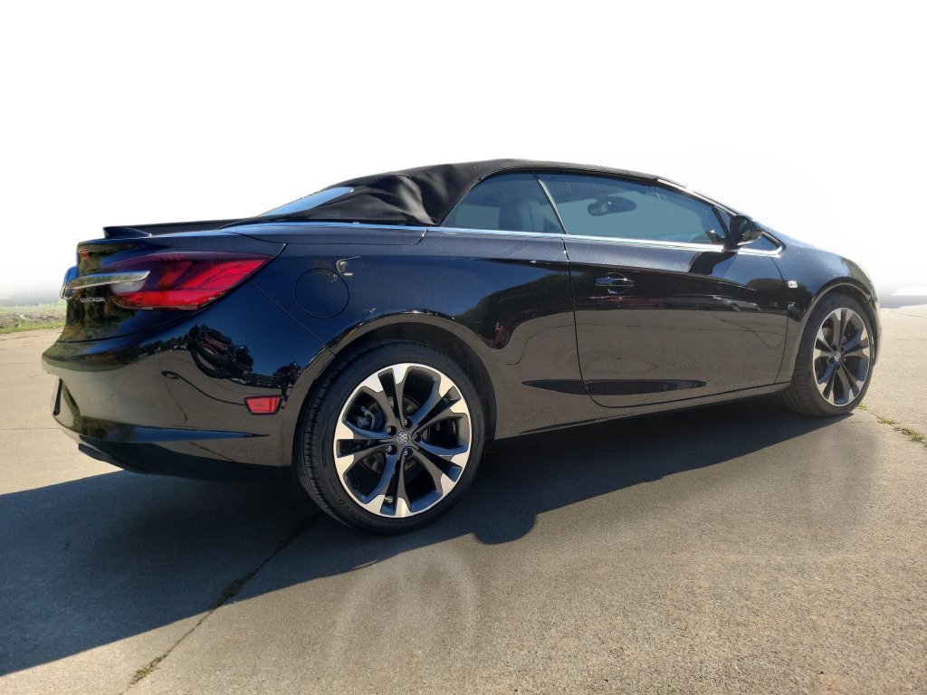 Used 2018 Buick Cascada Premium FWD image 4