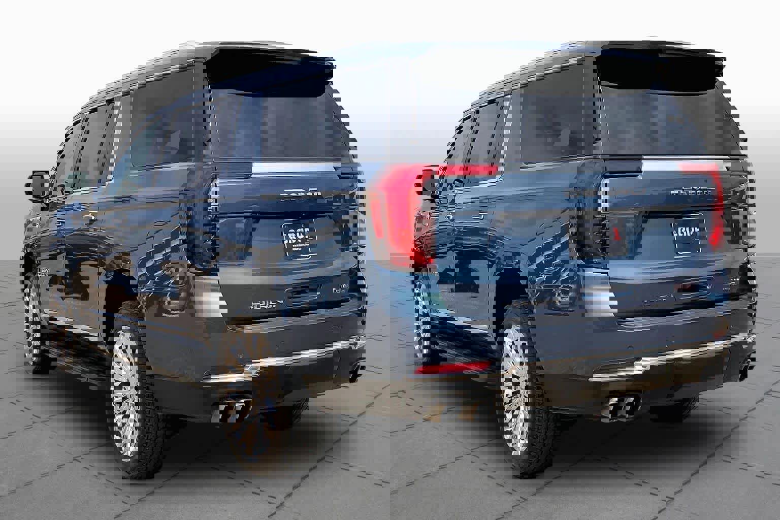 Used 2025 GMC Yukon XL Denali w/ LPO, Floor Liner Package image 12