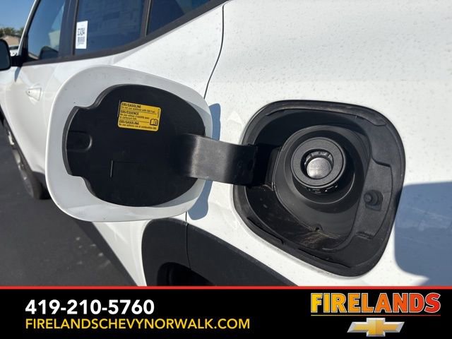 New 2025 Chevrolet Trax LT w/ Sunroof Package image 12