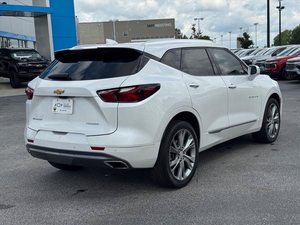 Used 2020 Chevrolet Blazer Premier w/ Driver Confidence II Package FWD image 3