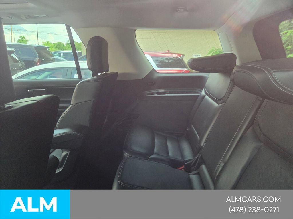 Used 2025 Ford Expedition Platinum AWD/4WD image 7
