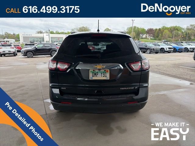 Used 2015 Chevrolet Traverse LT w/ Style and Technology Package AWD/4WD image 4