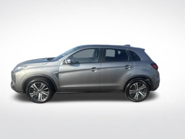 Used 2025 Mitsubishi Outlander Sport SE AWD/4WD image 2