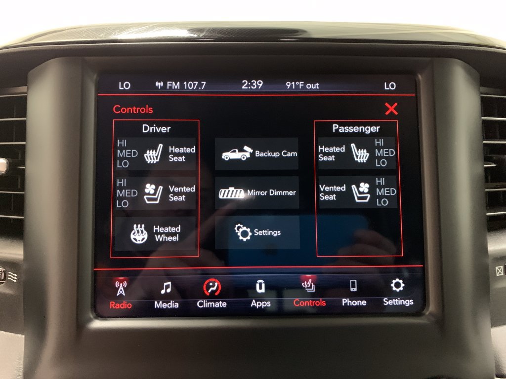 Used 2020 RAM 1500 Laramie w/ Sport Appearance Package AWD/4WD image 9