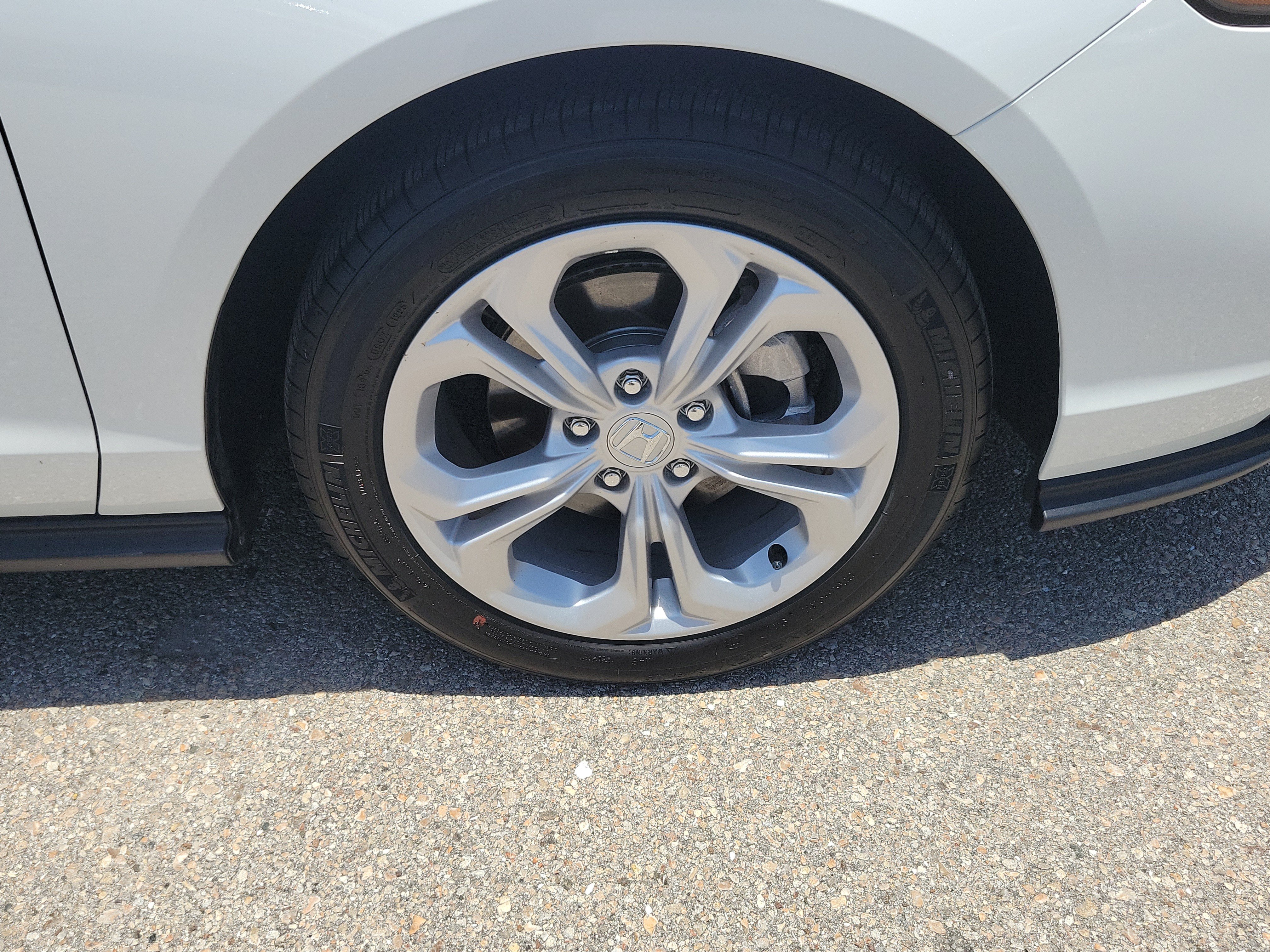 Used 2025 Honda Accord LX image 11