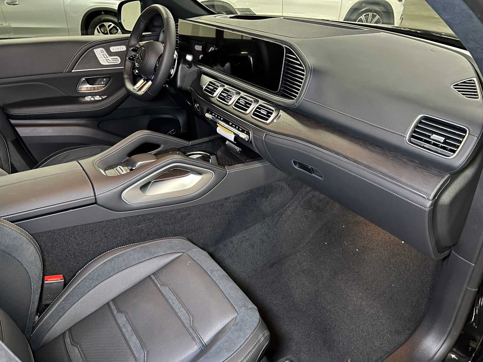 New 2026 Mercedes-Benz GLE 63 AMG S image 11
