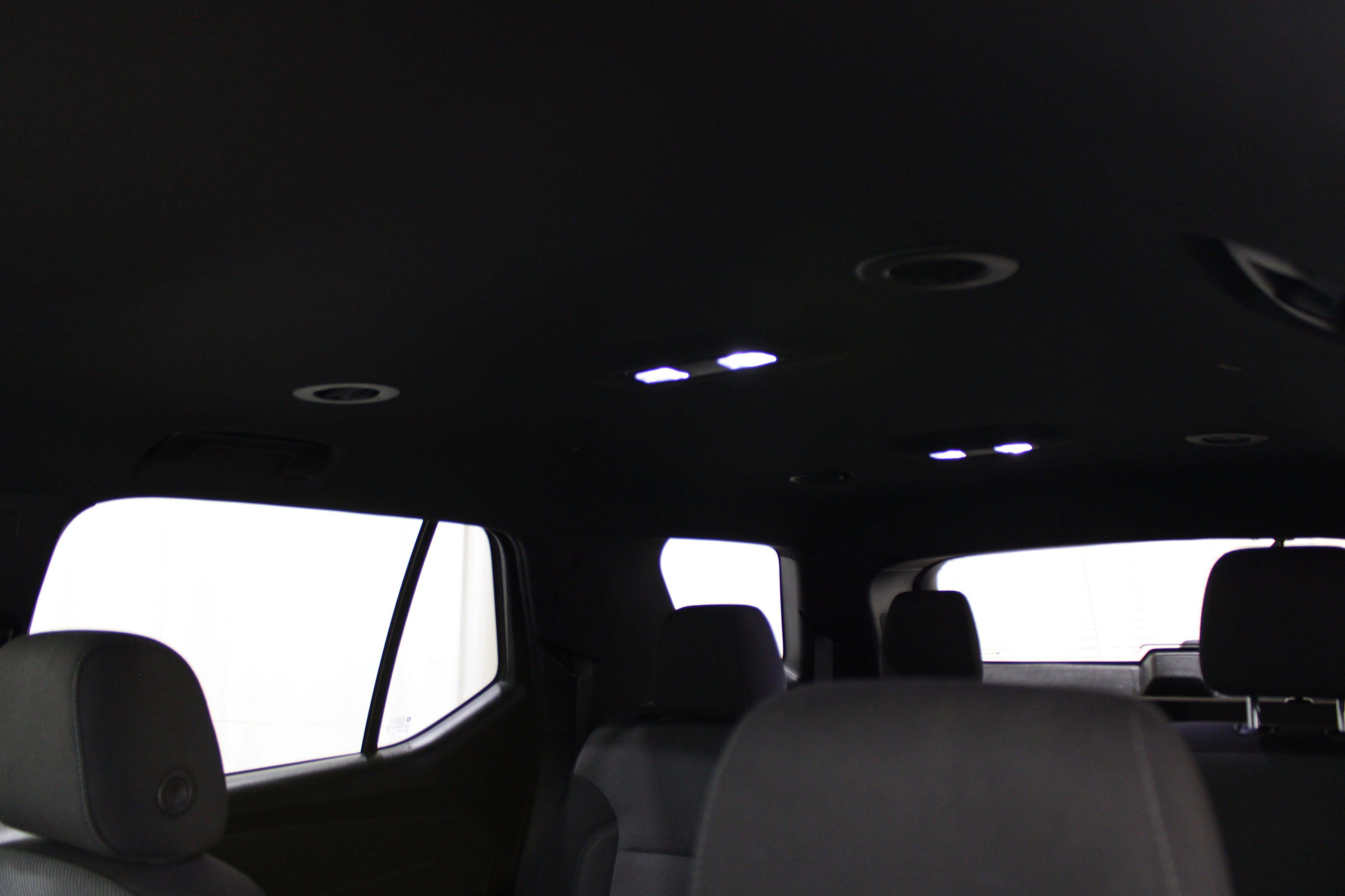 Used 2023 Chevrolet Traverse LT image 25