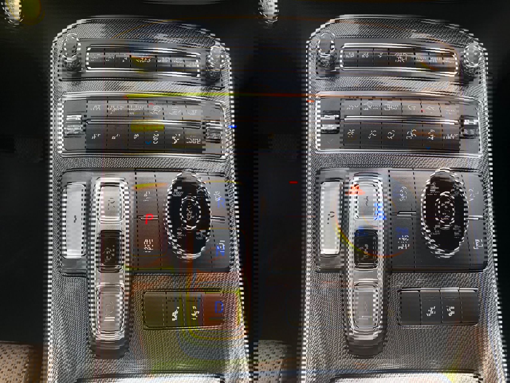 Used 2023 Hyundai Santa Fe SEL w/ Cargo Package image 24