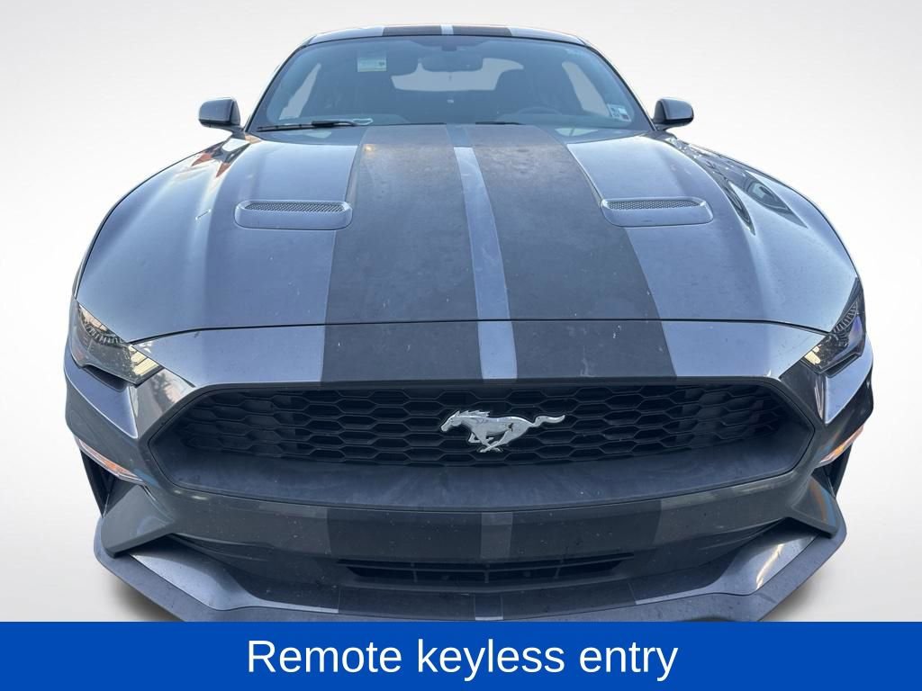 Used 2018 Ford Mustang Coupe RWD image 3