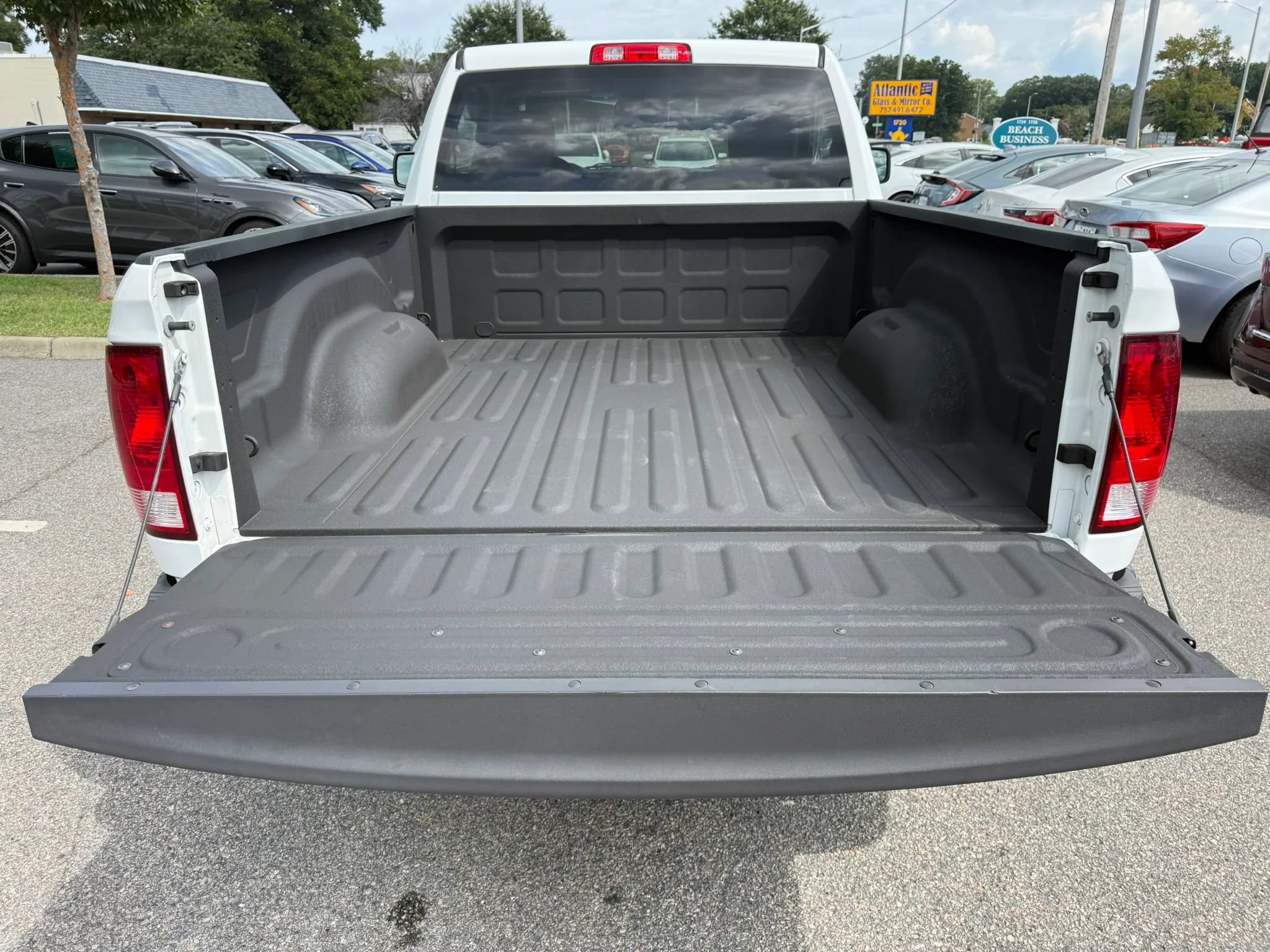 Used 2018 RAM 1500 Tradesman w/ Power & Remote Entry Group RWD image 30