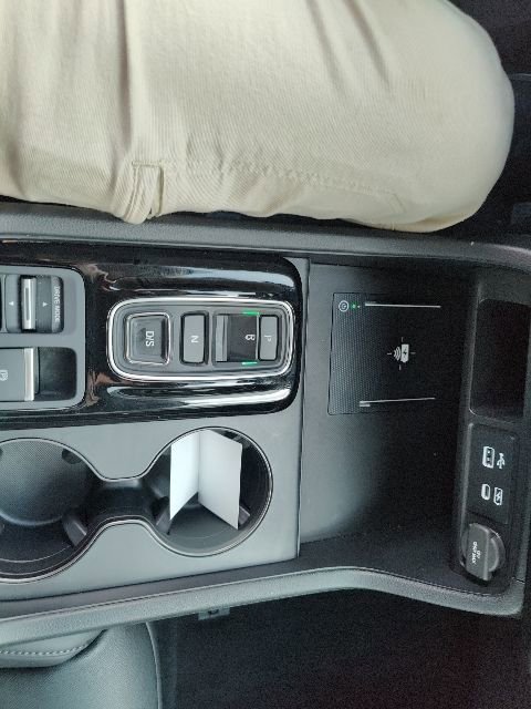 Used 2025 Honda Pilot EX-L image 39