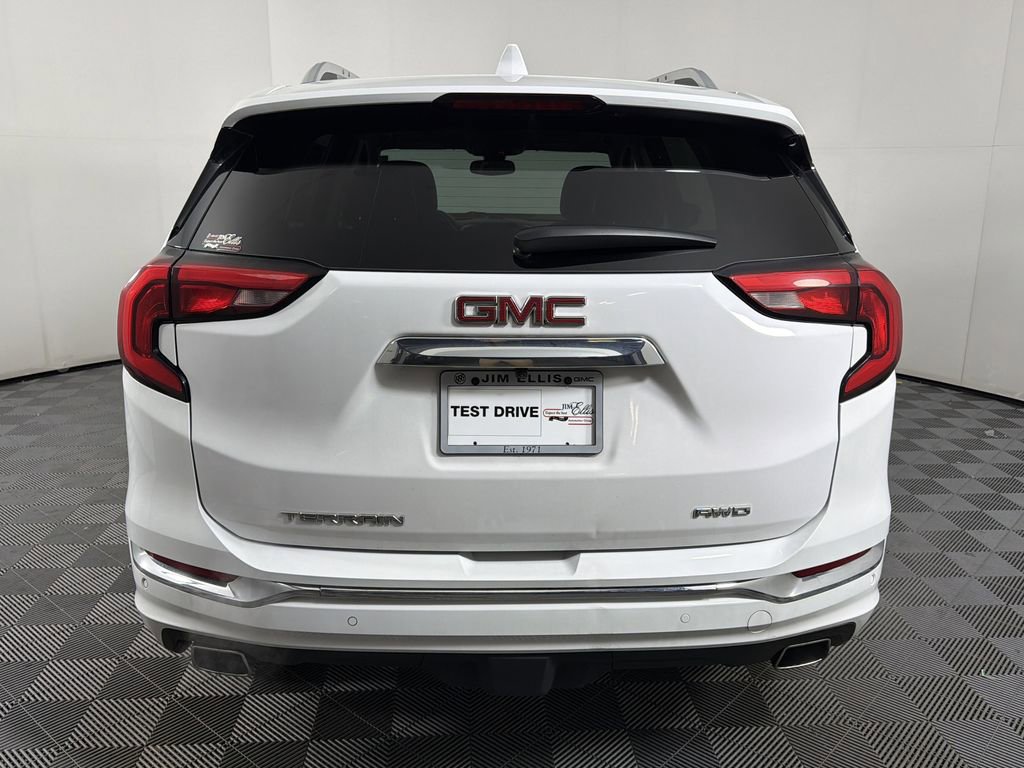 Used 2018 GMC Terrain Denali w/ Advanced Safety Package image 5