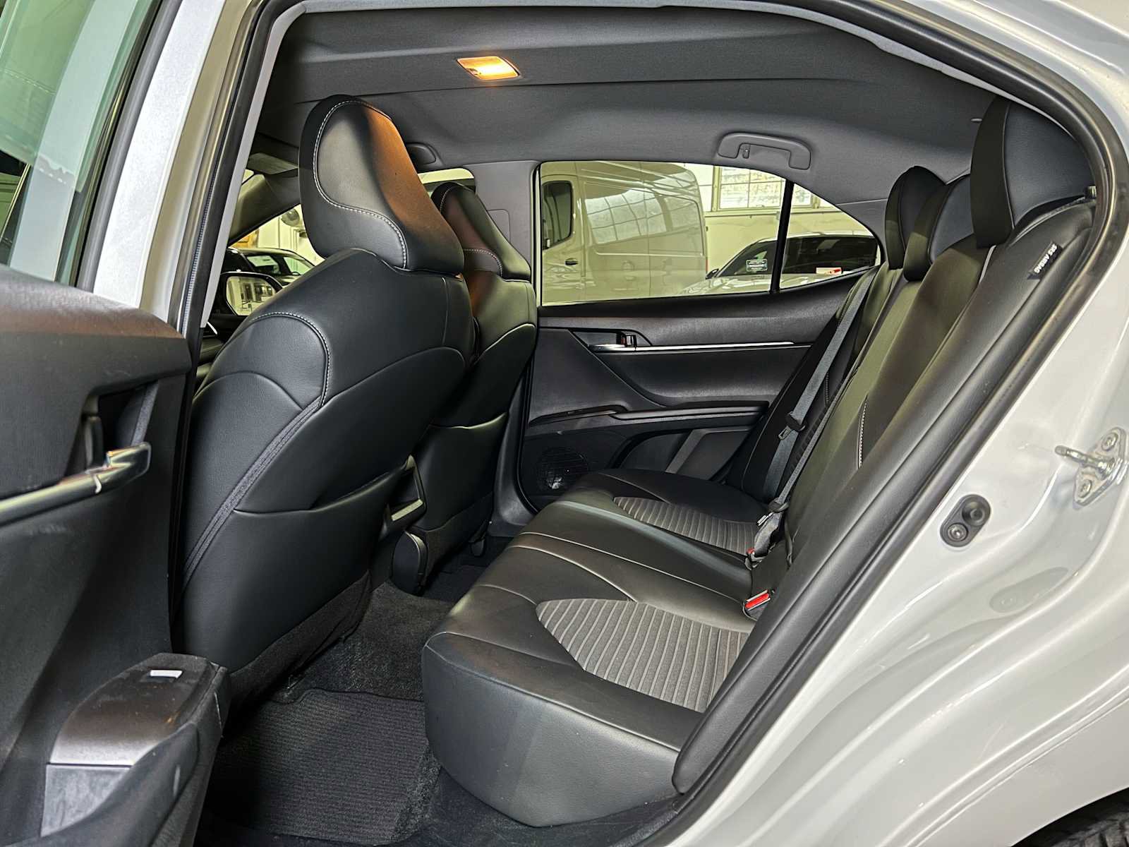 Used 2023 Toyota Camry SE w/ Cold Weather Package image 17