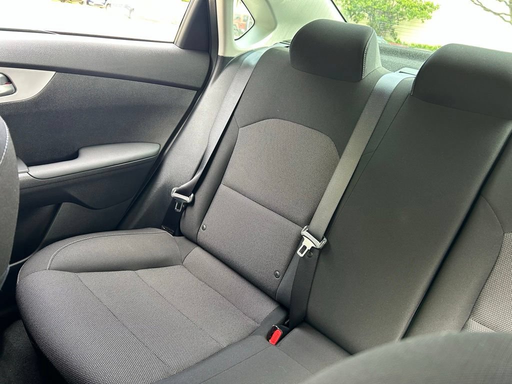 Used 2024 Kia Forte LXS w/ LXS Technology Package FWD image 13