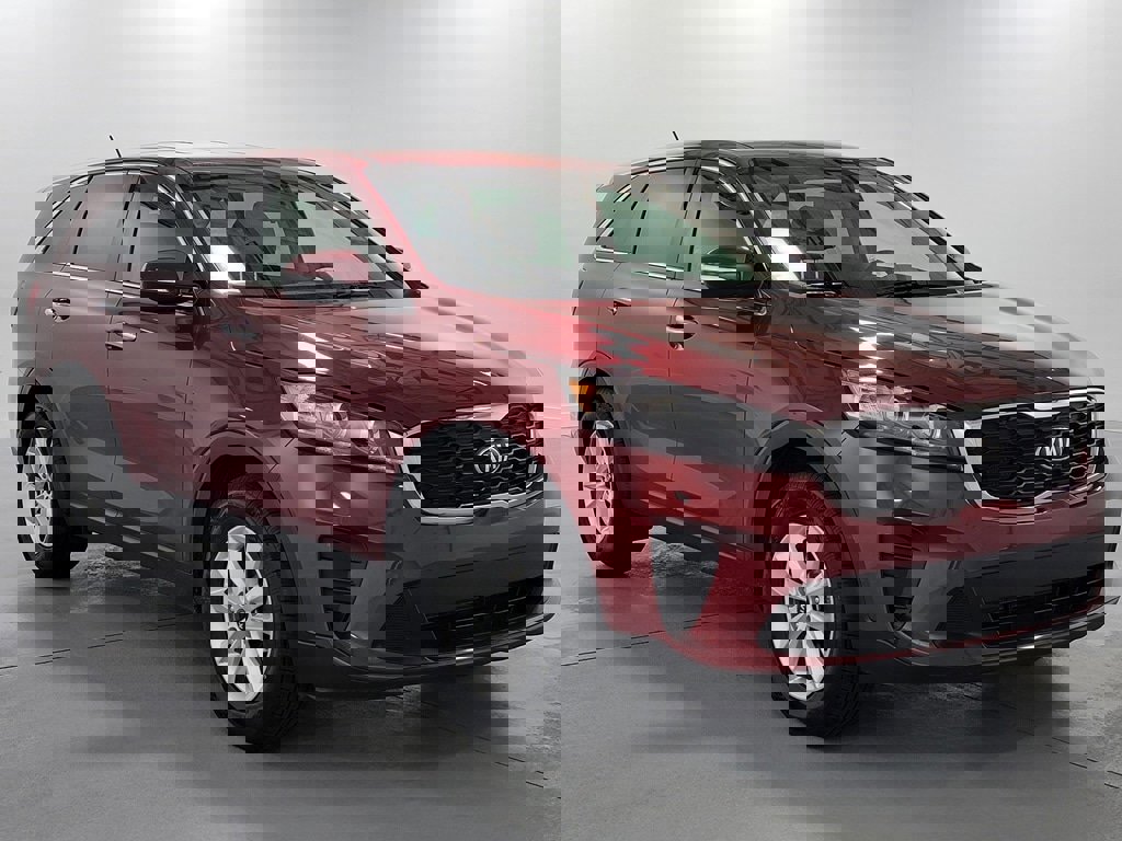 Used 2019 Kia Sorento LX image 2