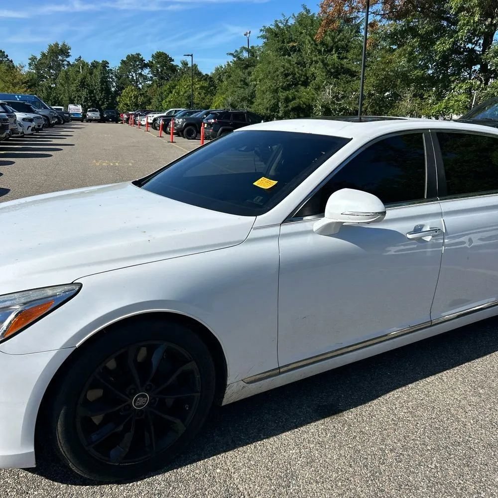 Used 2017 Genesis G90 5.0 Ultimate AWD/4WD image 2