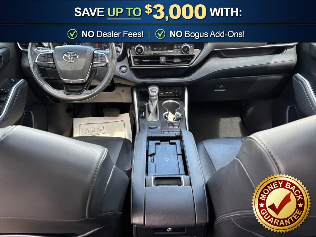 Used 2020 Toyota Highlander XLE FWD image 17