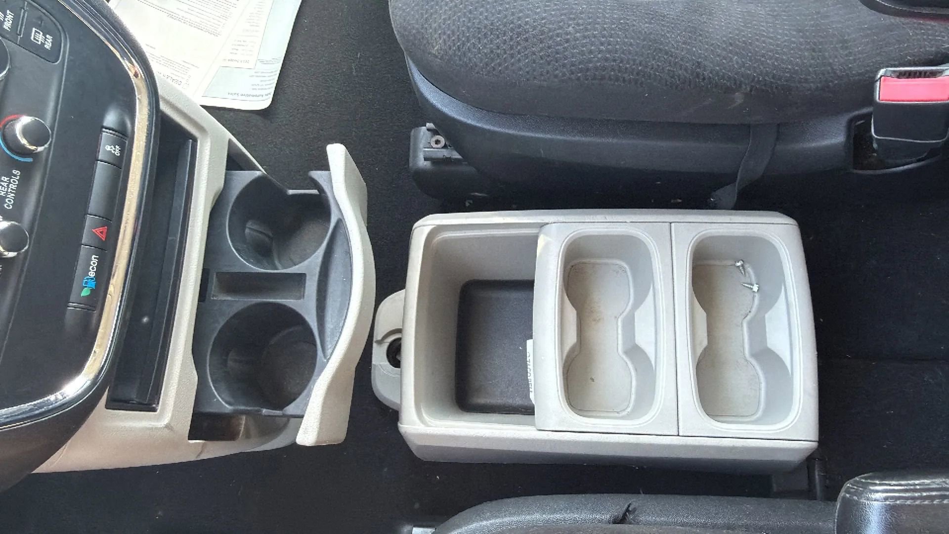 Used 2013 Dodge Grand Caravan SXT FWD image 15