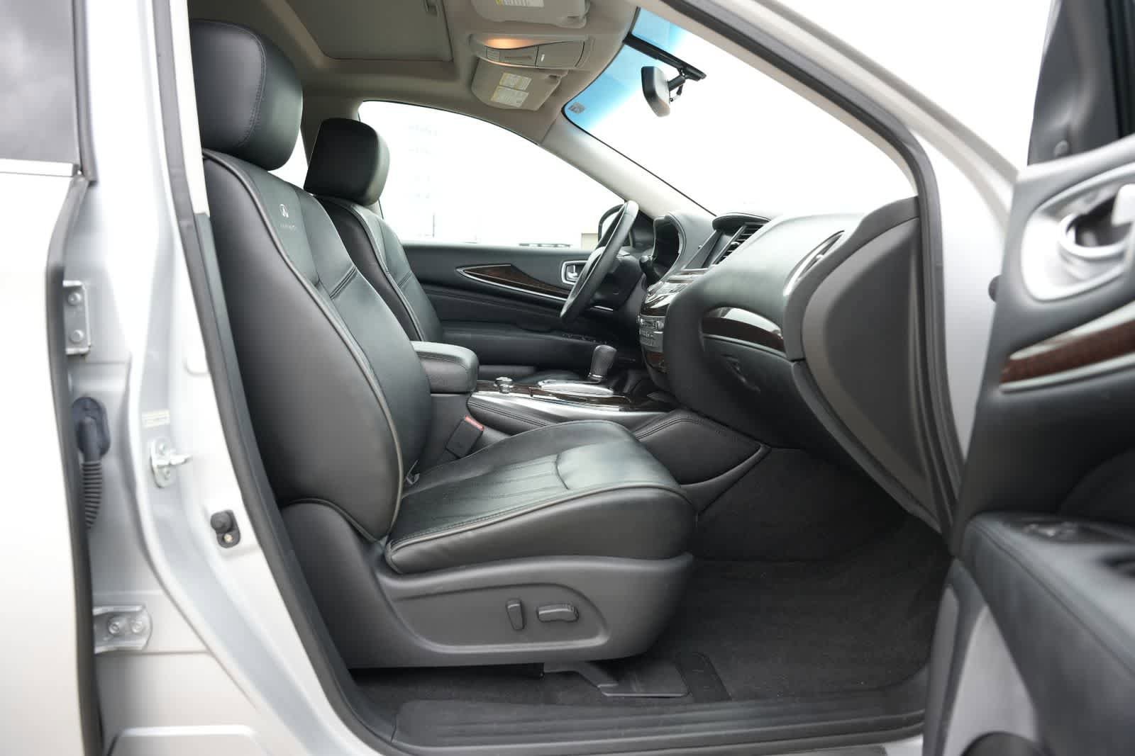 Used 2013 INFINITI JX35 AWD w/ Premium Pkg image 21