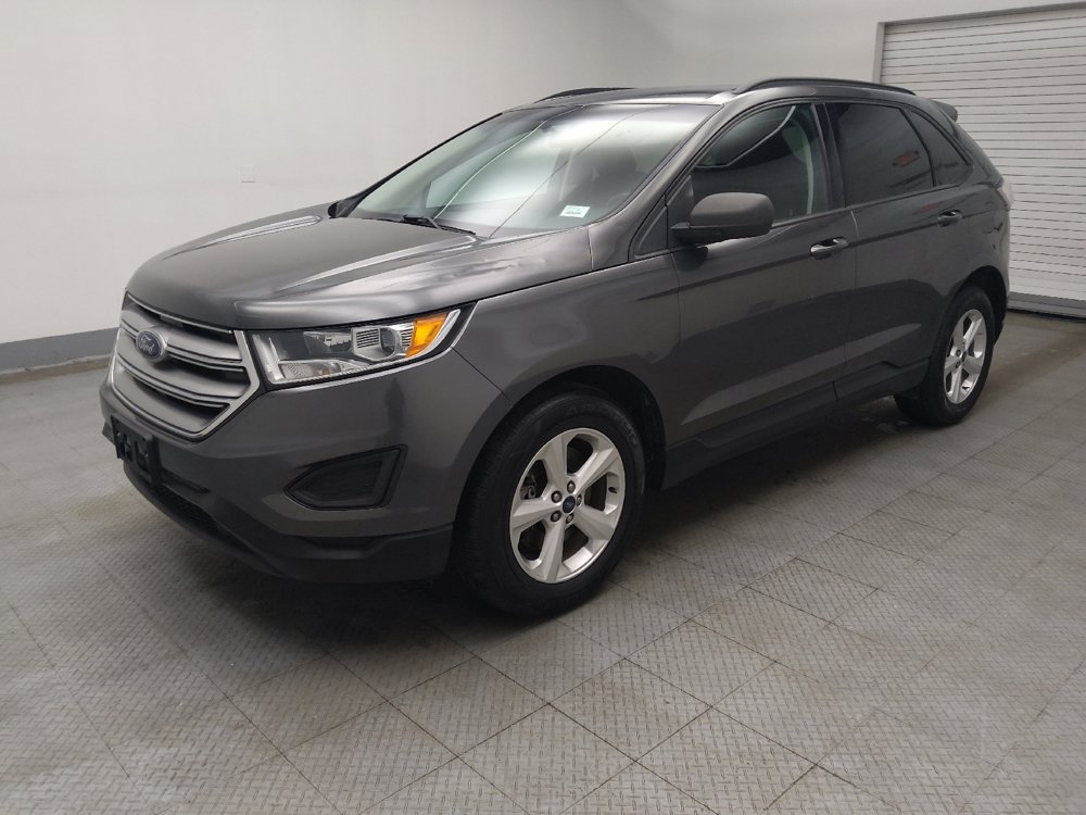 Used 2018 Ford Edge SE image 2