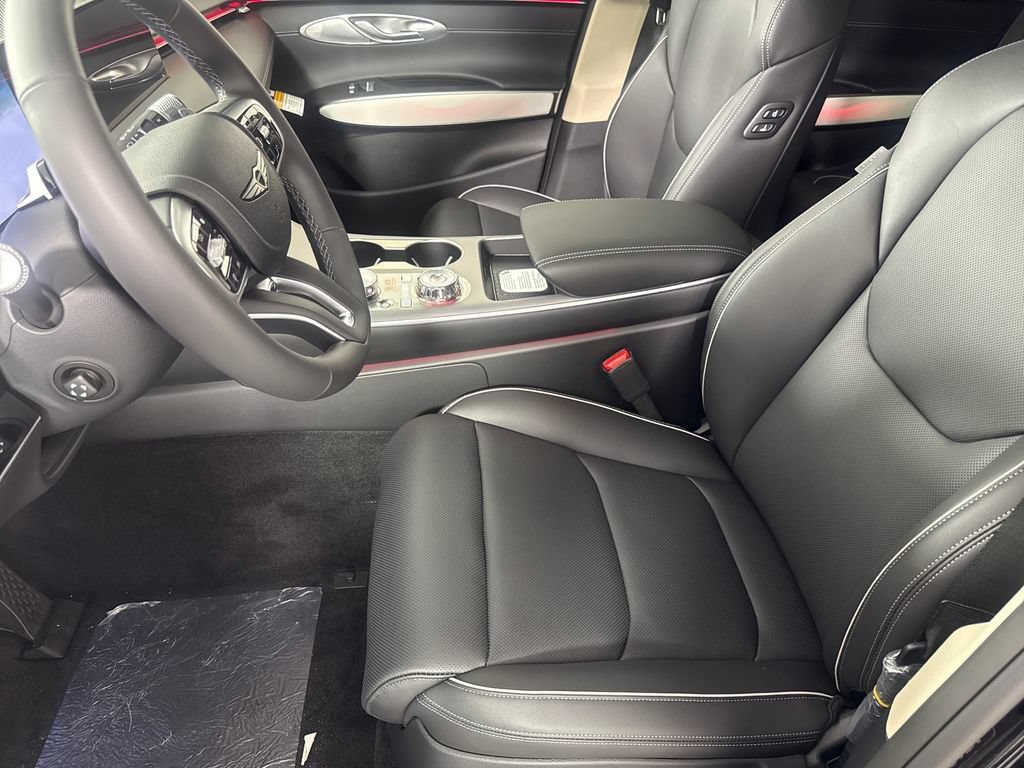 New 2027 Genesis GV70 2.5T Advanced AWD/4WD image 14
