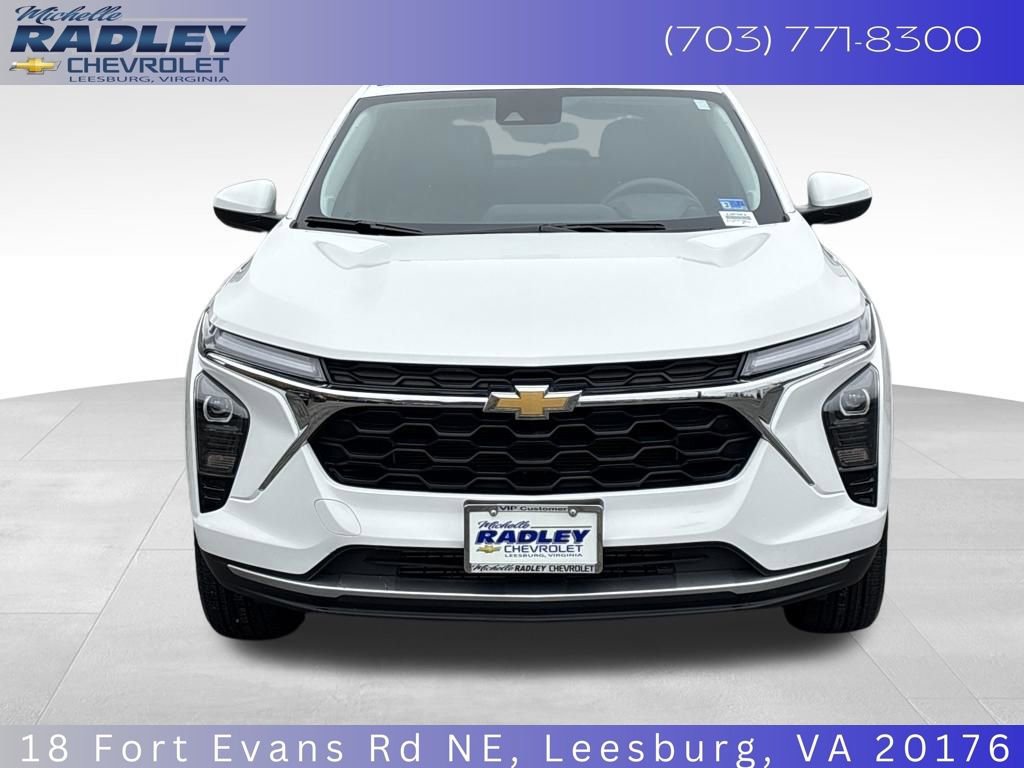 Used 2025 Chevrolet Trax LT image 9