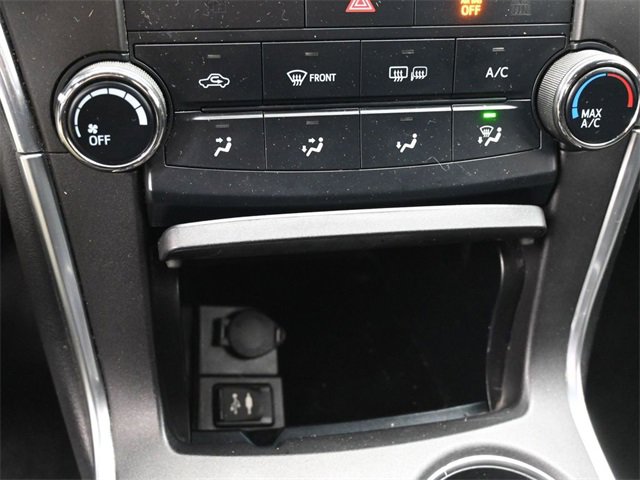 Used 2016 Toyota Camry LE image 25