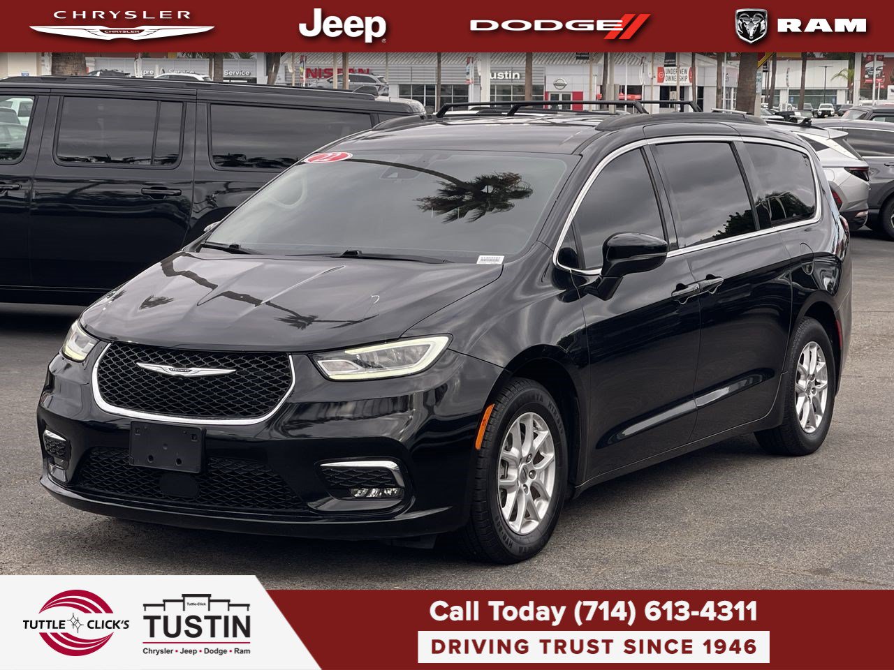 Used 2022 Chrysler Pacifica Touring-L FWD image 9
