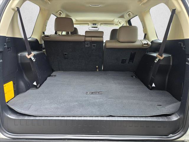 Used 2021 Lexus GX 460 w/ Accessory Package image 7