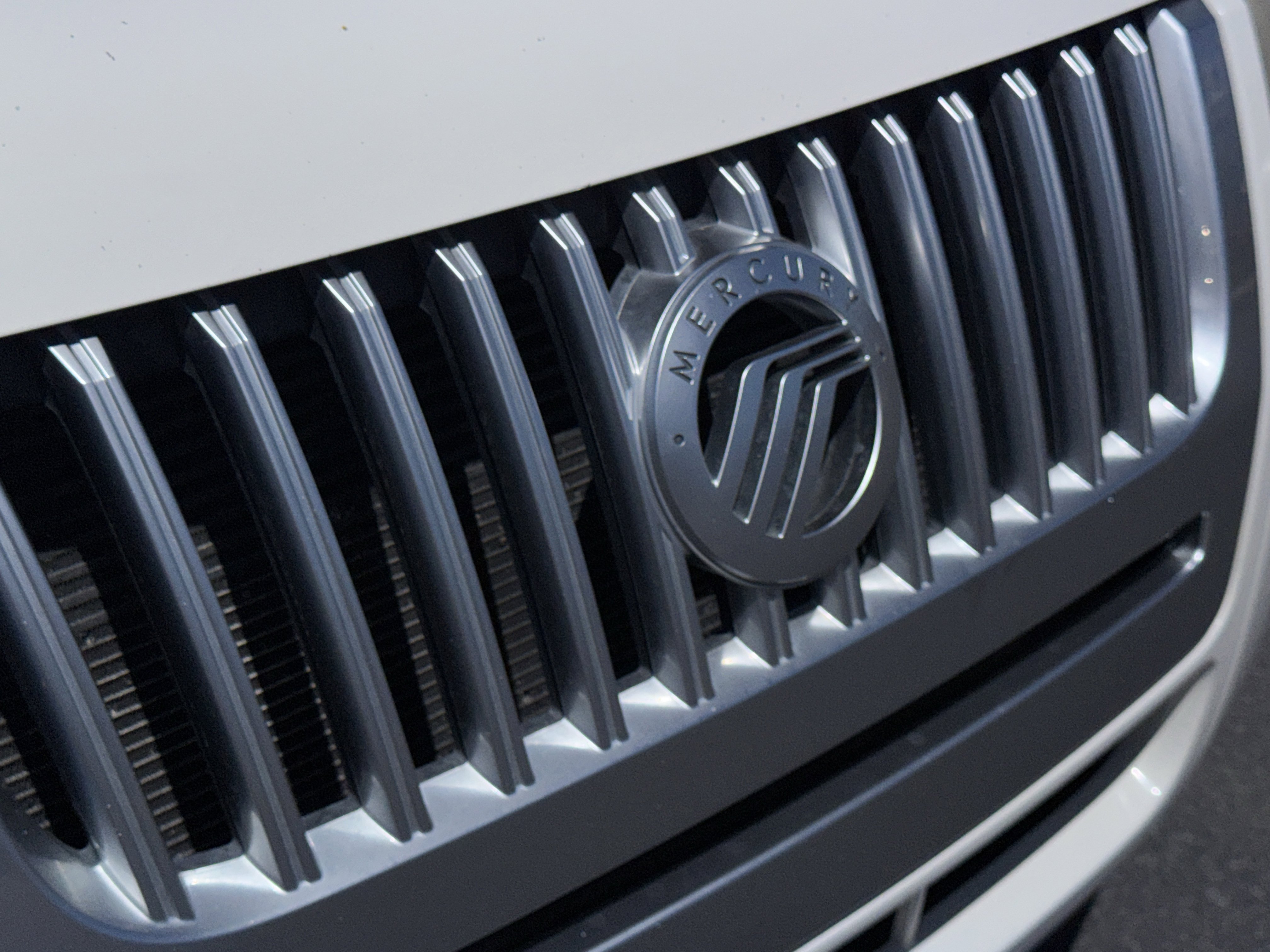 Used 2009 Mercury Mariner Premier image 29