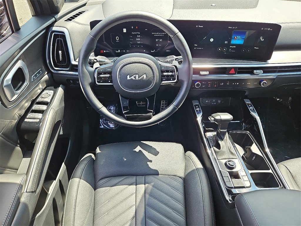 Used 2024 Kia Sorento SX Prestige image 12