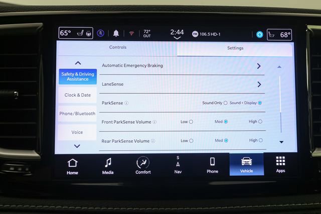 Used 2022 Chrysler Pacifica Touring-L w/ Uconnect Theater Family Group AWD/4WD image 29