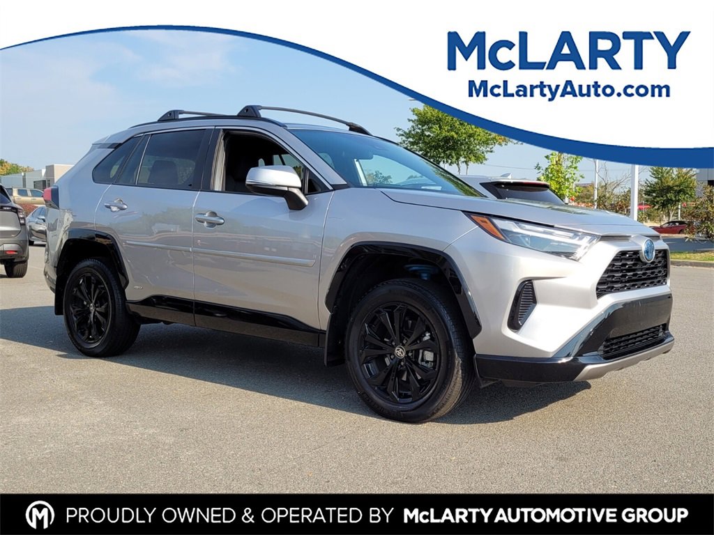 Used 2024 Toyota RAV4 SE