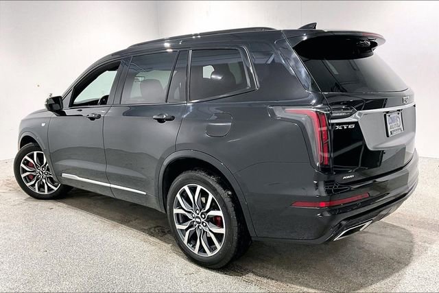 Used 2023 Cadillac XT6 Sport w/ Technology Package image 4
