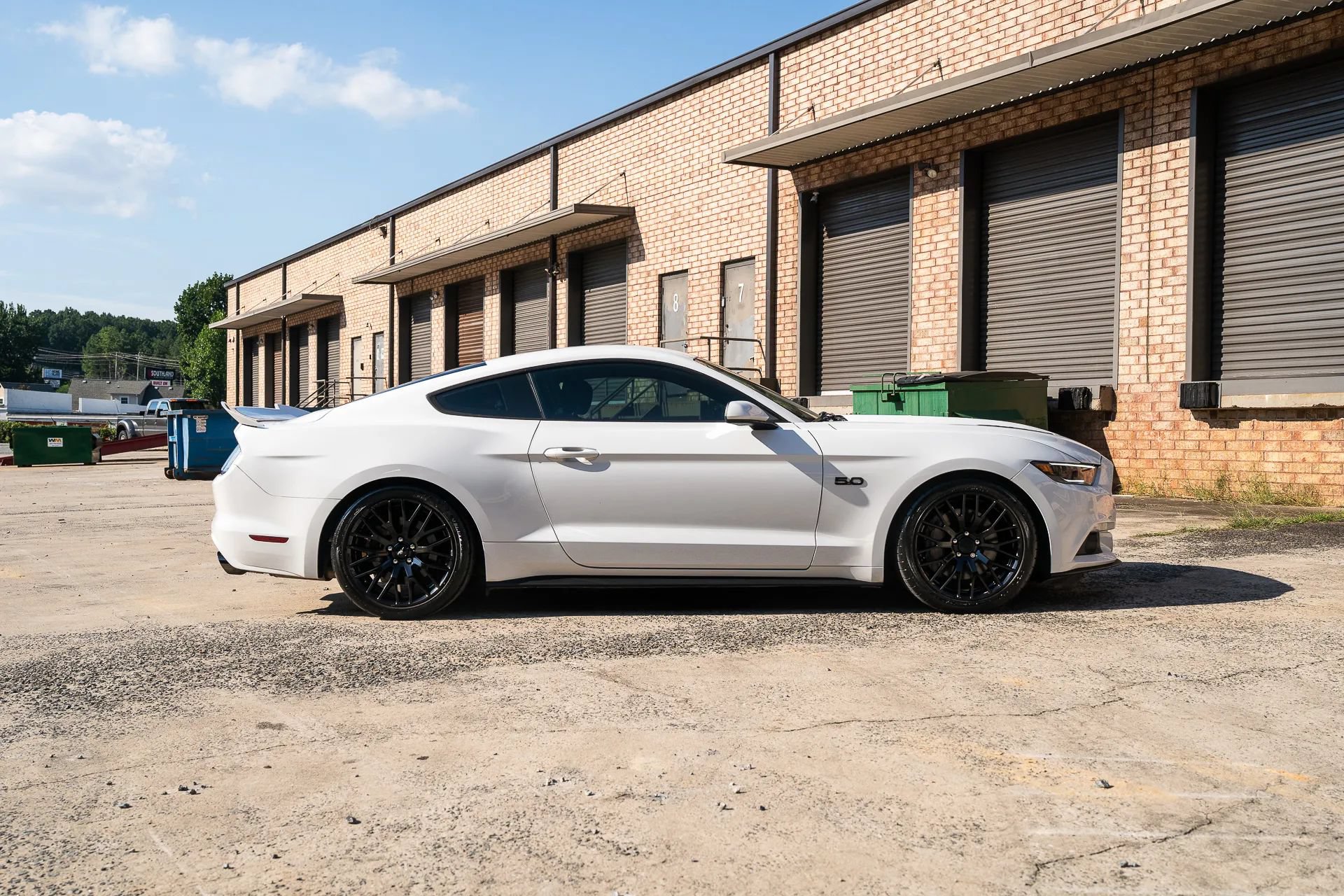 Used 2015 Ford Mustang GT RWD image 11