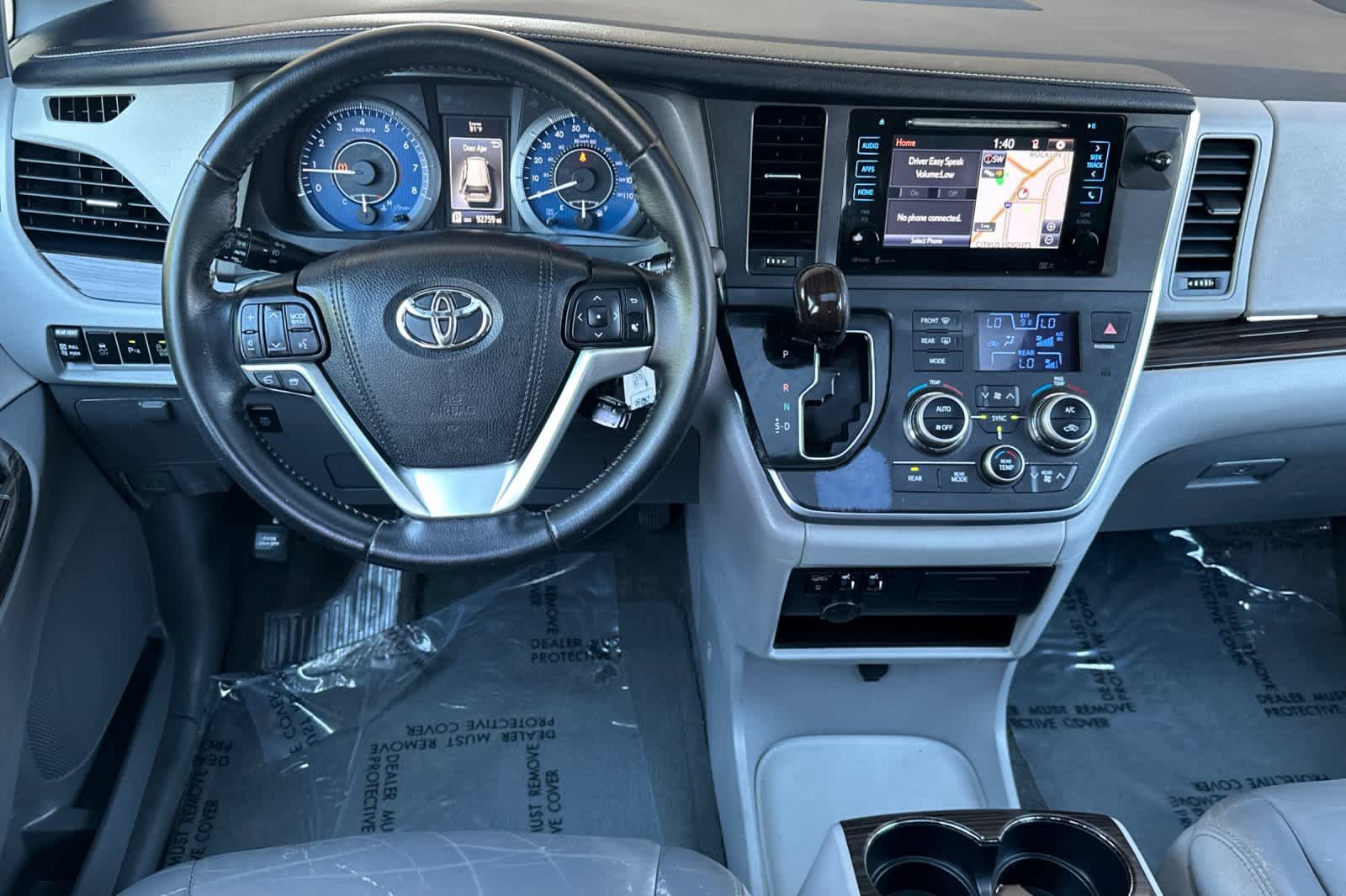 Used 2015 Toyota Sienna XLE w/ XLE Navigation Package FWD image 15