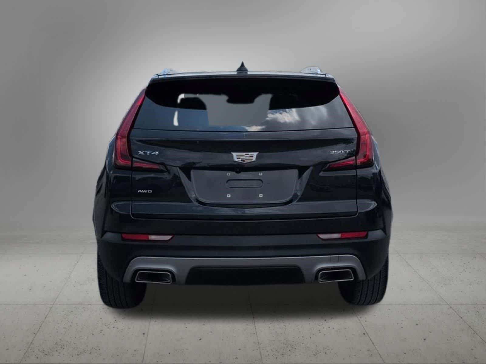 Used 2023 Cadillac XT4 Premium Luxury w/ Cold Weather Package AWD/4WD image 5