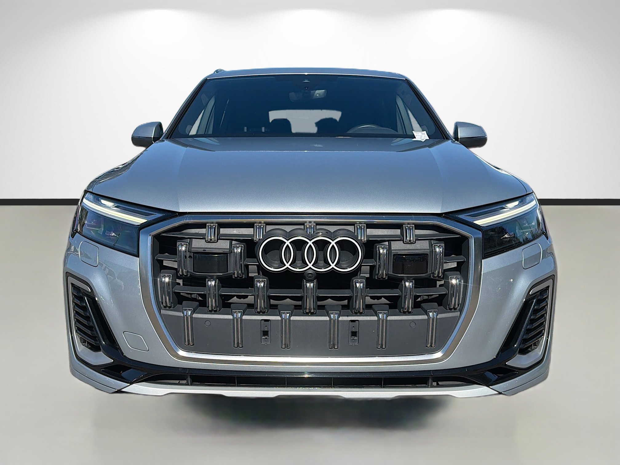 Used 2025 Audi Q7 3.0T Premium Plus image 8