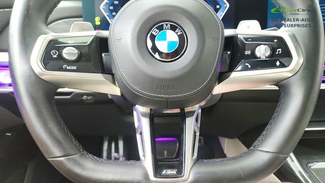 Used 2023 BMW 740i w/ Parking Assistance Package image 40
