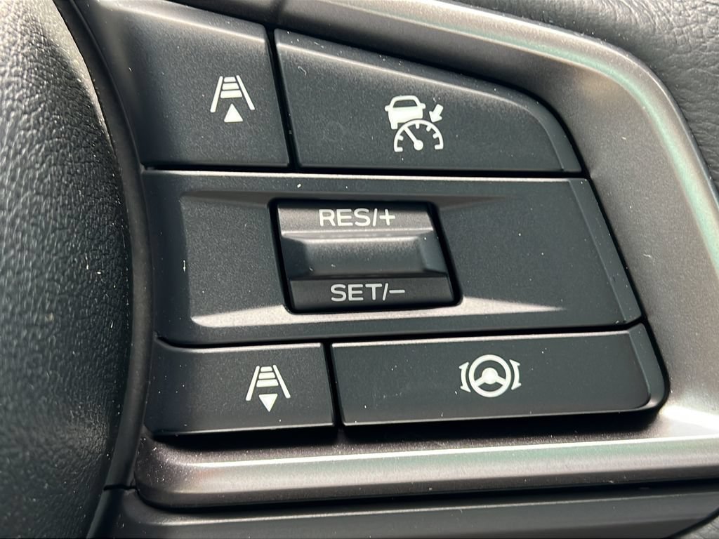 Used 2025 Subaru Outback Premium AWD/4WD image 30